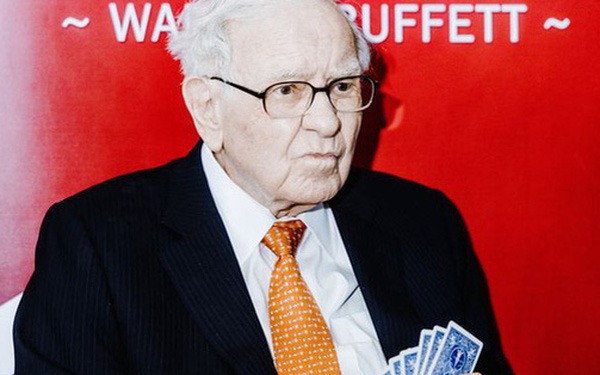 Những điều "lạ lùng" trong báo cáo thường niên của Warren Buffett