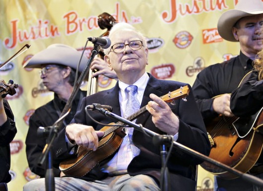 6 lời khuyên của Warren Buffett cho nhà đầu tư khi thị trường bấp bênh