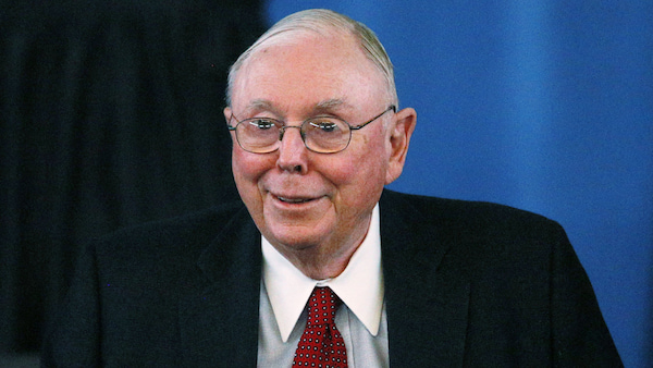 Charlie Munger thừa nhận sai lầm khi đầu tư, tạo lời nhuận từ đó: Còn bạn thì sao?