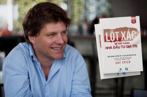 Guy Spier - tác giả quyển “Lột xác để trở thành nhà đầu tư giá trị” có thể dạy bạn điều gì về cuộc sống và đầu tư? (Phần 1)