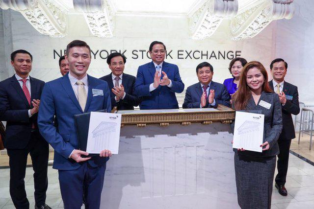 thu-tuong-lam-viec-tai-san-giao-dich-chung-khoan-lon-nhat-the-gioi-tai-new-york-happy-live-6