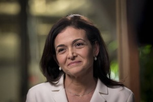 'Nữ tướng' Sheryl Sandberg rời Facebook - HappyLive