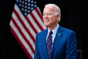 ong-biden-goi-lam-phat-la-uu-tien-kinh-te-hang-dau-goi-y-ba-bien-phap-che-ngu-con-bao-gia-happy-live-2