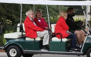 Vì sao Warren Buffett mạnh tay đầu tư vào công ty dầu khí Occidental?