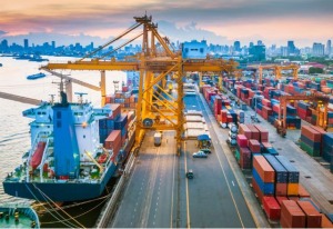 Standard Chartered dự báo tăng trưởng GDP của Việt Nam đạt 10,8% trong quý 3/2022 - HappyLive