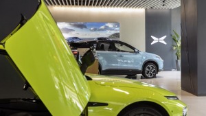 Alibaba bắt tay đối thủ Tesla phát triển công nghệ ô tô không người lái - HappyLive