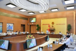 Chính phủ đề nghị phân bổ 176 nghìn tỷ đồng để triển khai chương trình phục hồi kinh tế