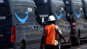 Lượng khí thải của Amazon tăng 18% khi Covid-19 thúc đẩy mua sắm trực tuyến - HappyLive