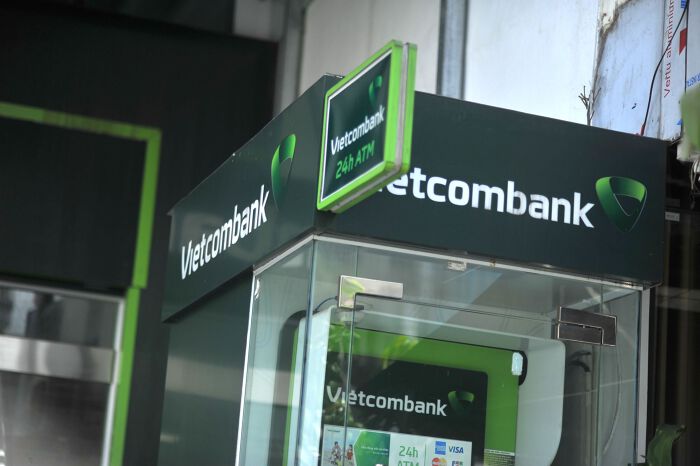 vietcombank-giam-lai-suat-1-nam-doi-voi-cac-khoan-vay-vnd-cho-cac-khach-hang-ca-nhan-va-doanh-nghiep-happy-live-1