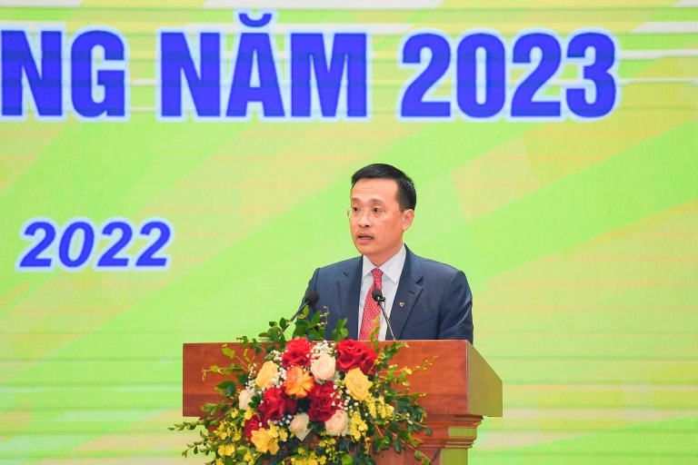 ngan-hang-hien-ke-vuot-qua-kho-khan-thach-thuc-trong-nam-2023-happy-live-3