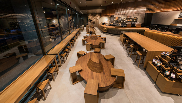 Starbucks đã “dạy” tôi rằng cà phê ngon không được đóng gói trong lon!