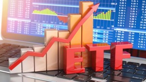 quy-etf-noi-bi-rut-rong-ky-luc-trong-thang-5-vua-qua-happy-live-1