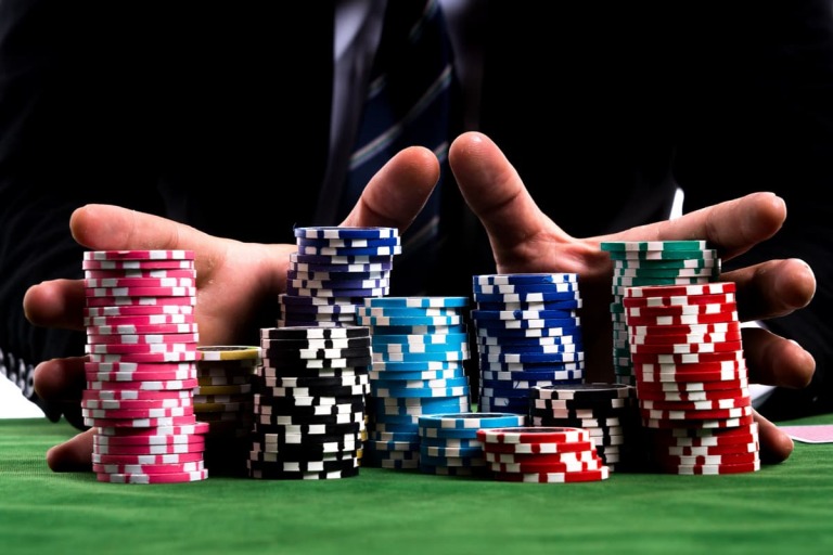 trend-following-ty-le-cuoc-poker-va-blackjack-nguyen-tac-theo-xu-huong-happy-live-1