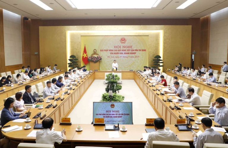 pho-thong-doc-dao-minh-tu-he-thong-ngan-hang-dang-phai-chua-benh-thua-tien-happy-live-2