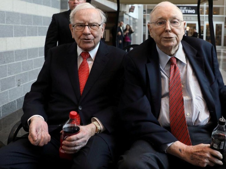 dau-tu-gia-tri-phuong-phap-tao-ra-hang-ty-do-la-cua-cap-bai-trung-ty-phu-warren-buffett-charlie-munger-happy-live-3