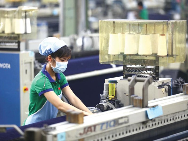fdi-vao-viet-nam-tiep-da-tang-toc-happy-live-1