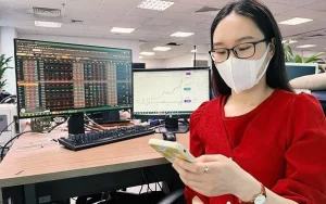 Nghỉ lễ 30/4 - 1/5 kéo dài 5 ngày, lịch giao dịch chứng khoán thay đổi như thế nào? - Happy Live