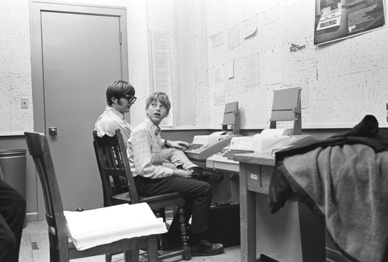 Gates và người bạn cùng lớp, sau này là người đồng sáng lập Microsoft Paul Allen 