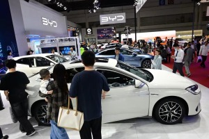 Cạnh tranh ngành xe điện