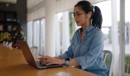 Xây dựng môi trường làm việc lành mạnh